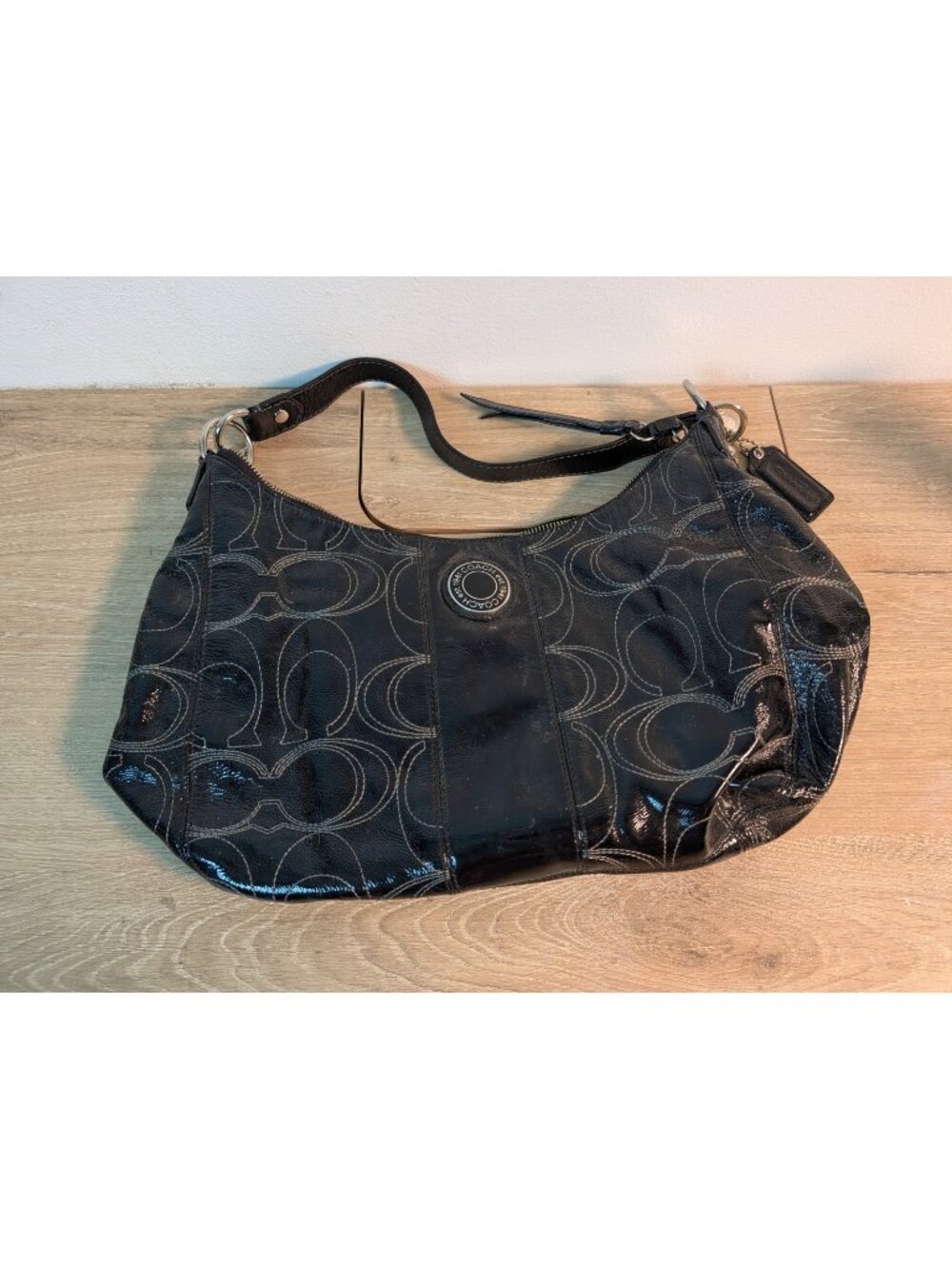 Coach Signature Logo Black Patent Finish Shoulder Bag Zip Lined F19282